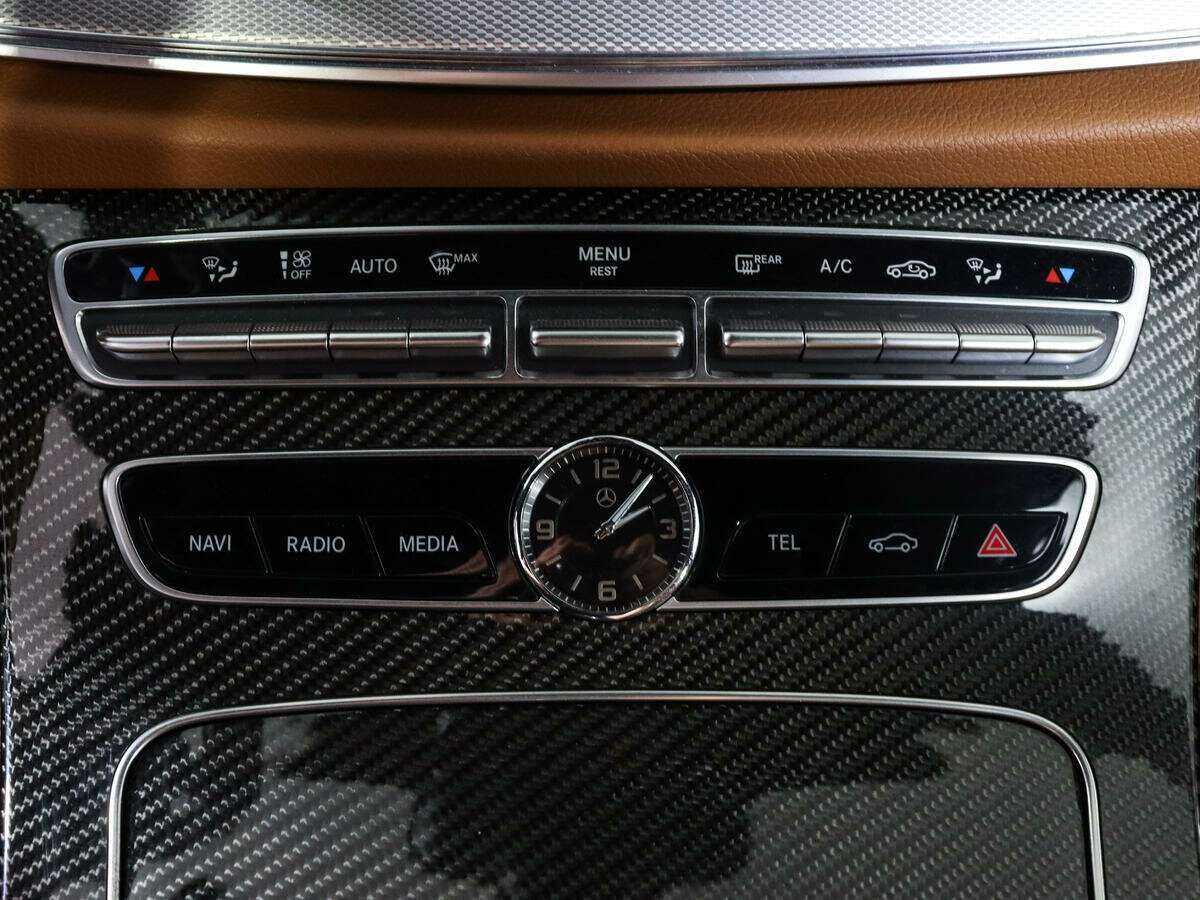 Mercedes-Benz E-Класс 400 d, 2019 Фото №24