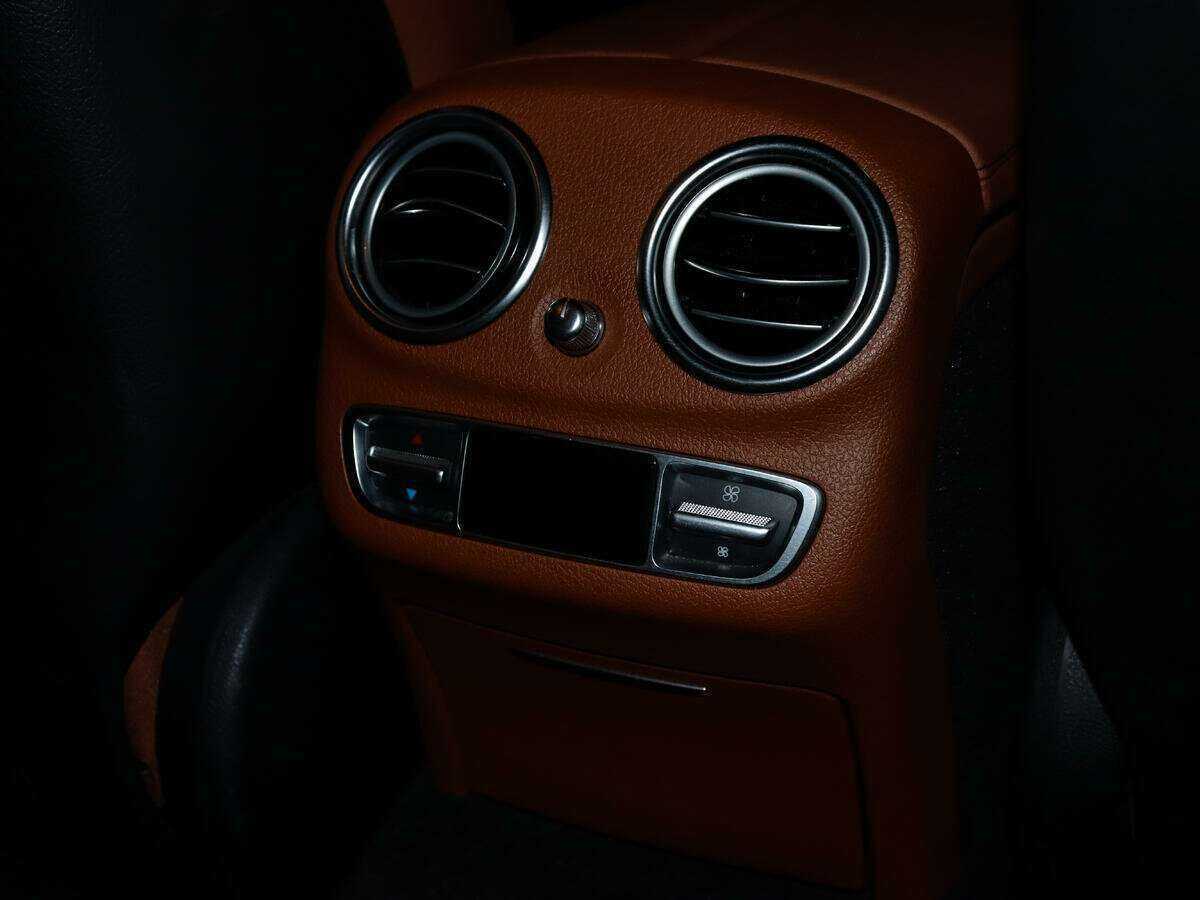 Mercedes-Benz E-Класс 400 d, 2019 Фото №28