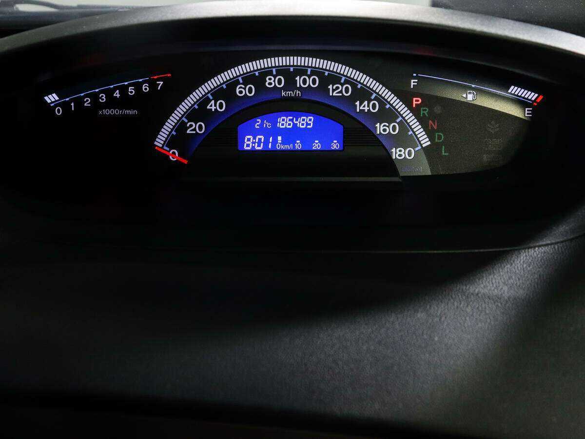 Honda Freed Spike, 2012 Фото №17