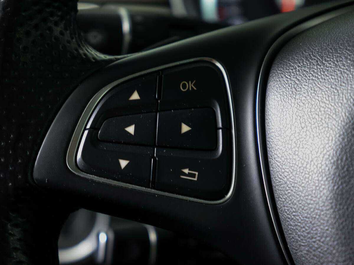 Mercedes-Benz GLE 300, 2016 Фото №24