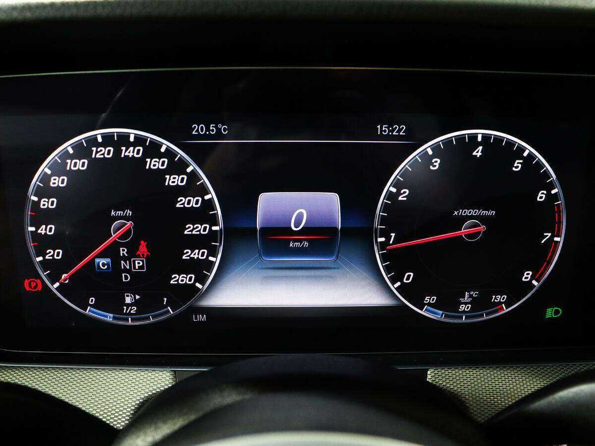 Mercedes-Benz E-Класс 200, 2018 Фото №9