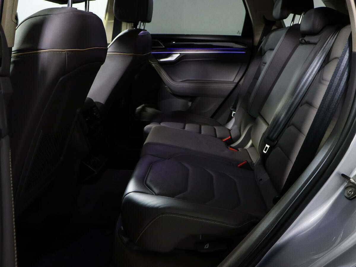 Volkswagen Touareg, 2018 Фото №9