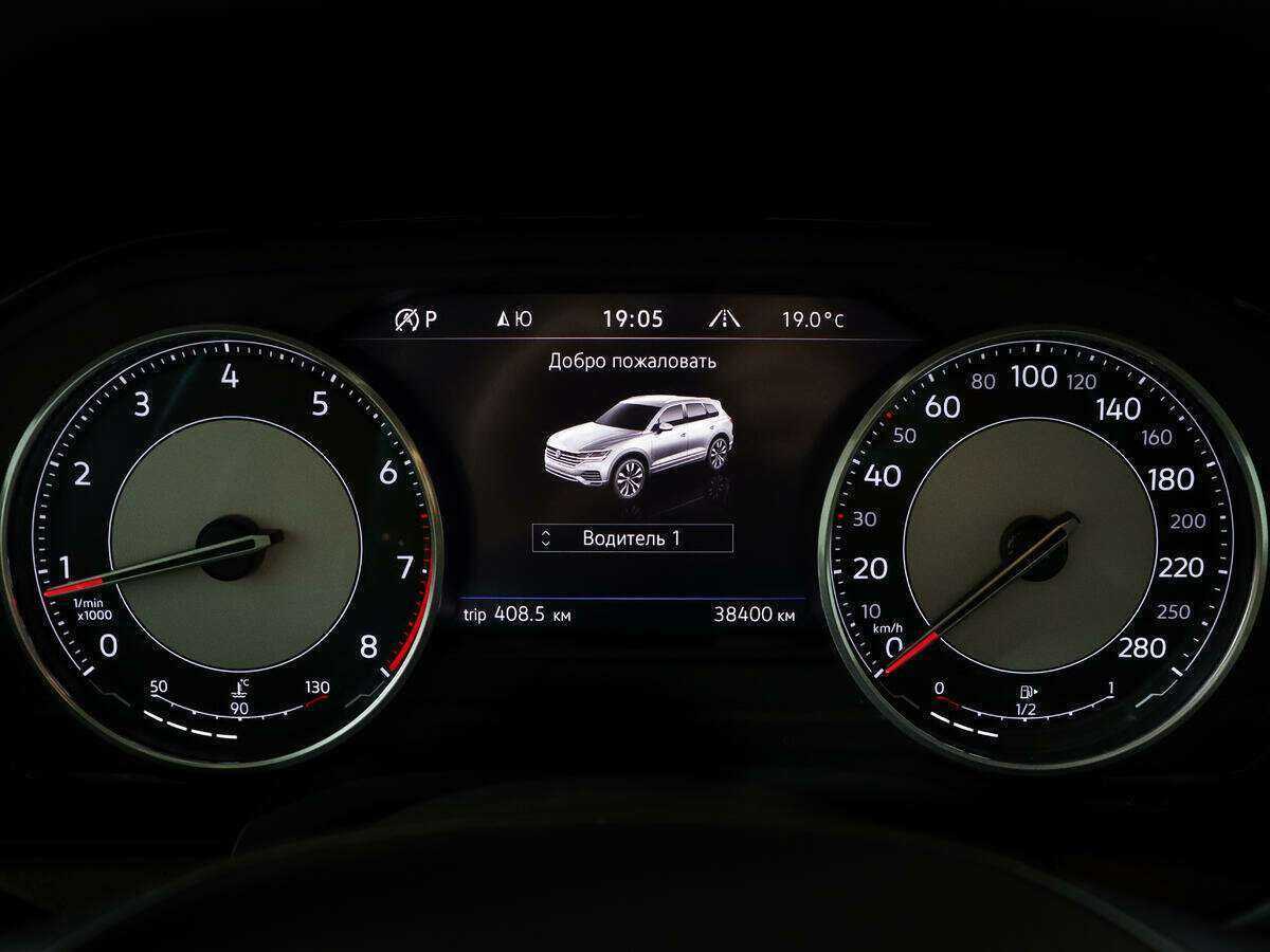 Volkswagen Touareg, 2018 Фото №10