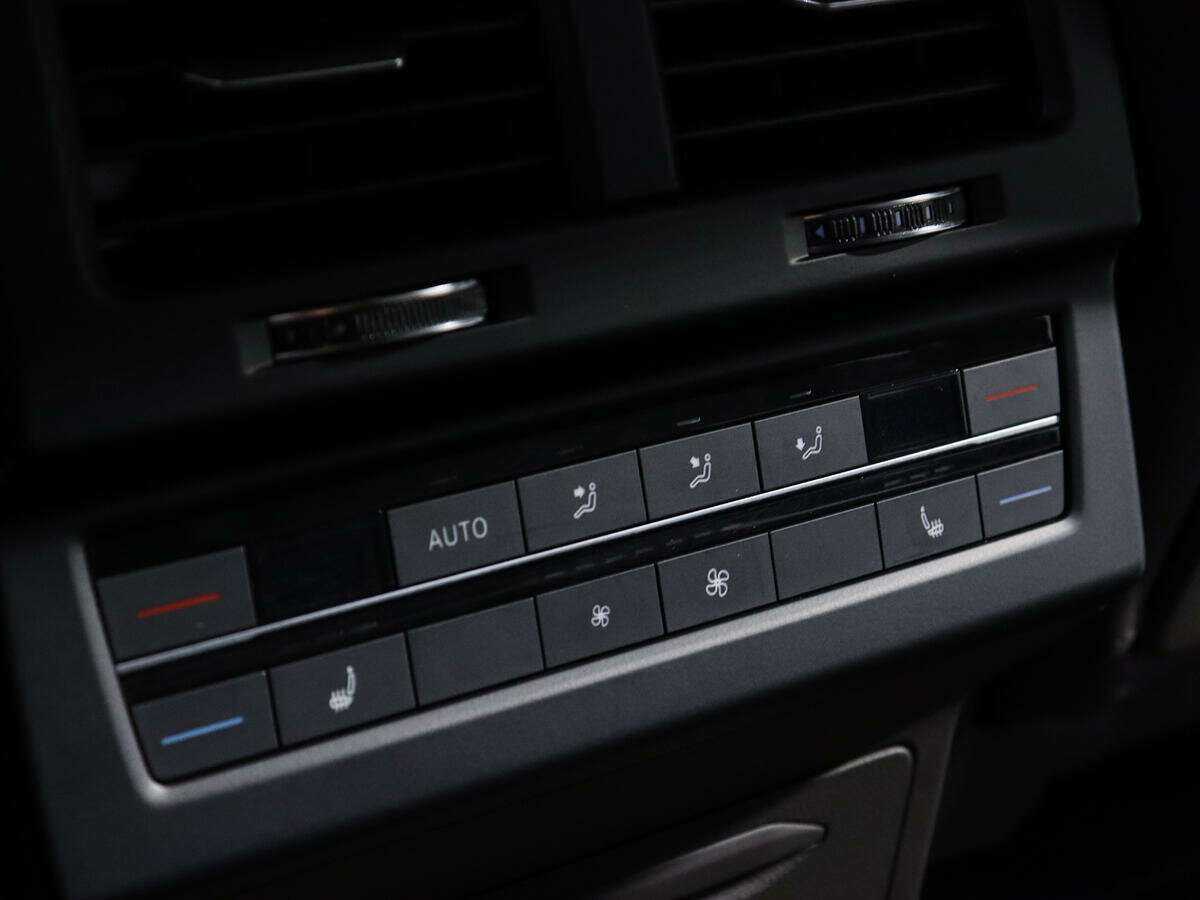 Volkswagen Touareg, 2018 Фото №18