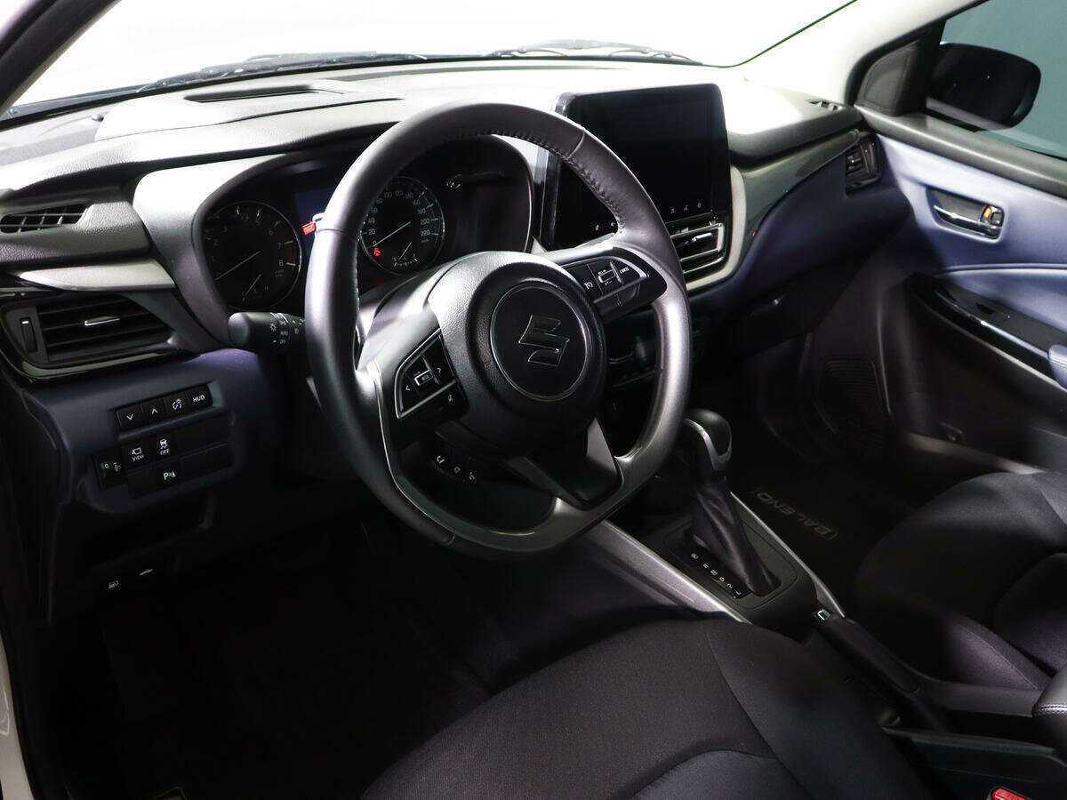 Suzuki Baleno, 2023 Фото №12