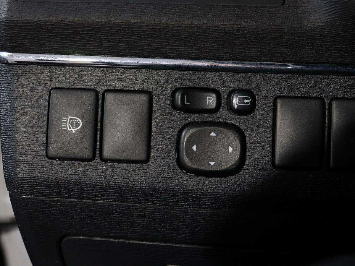 Toyota Avensis, 2011 Фото №12