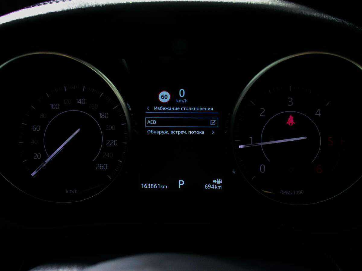 Jaguar E-Pace, 2018 Фото №9