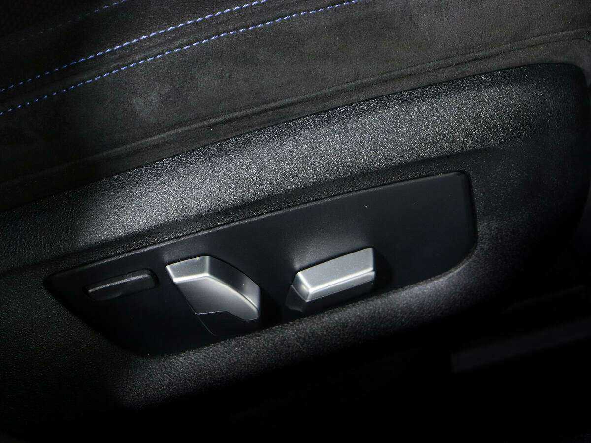 BMW 5 серии 530i xDrive, 2020 Фото №25