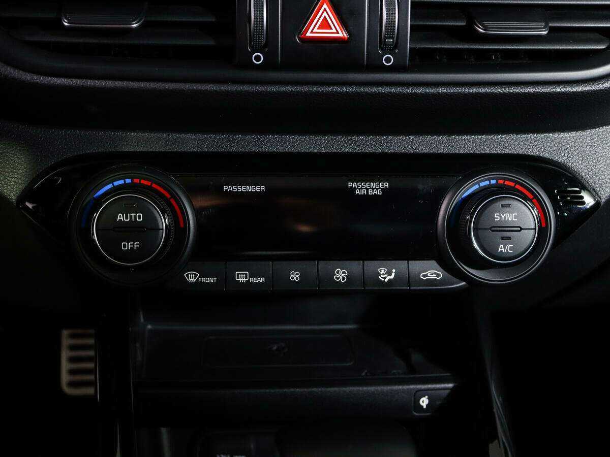 Kia Forte, 2022 Фото №21