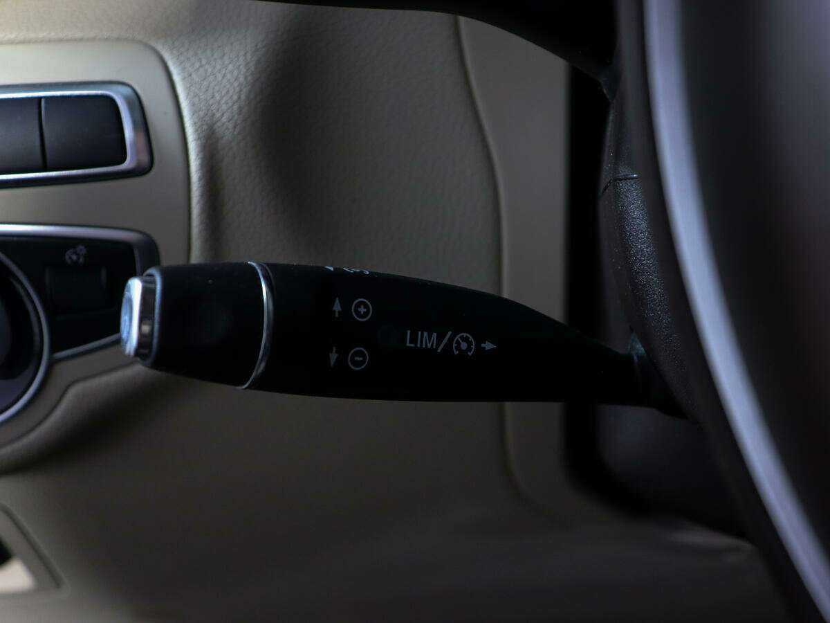 Mercedes-Benz GLC 300, 2016 Фото №22