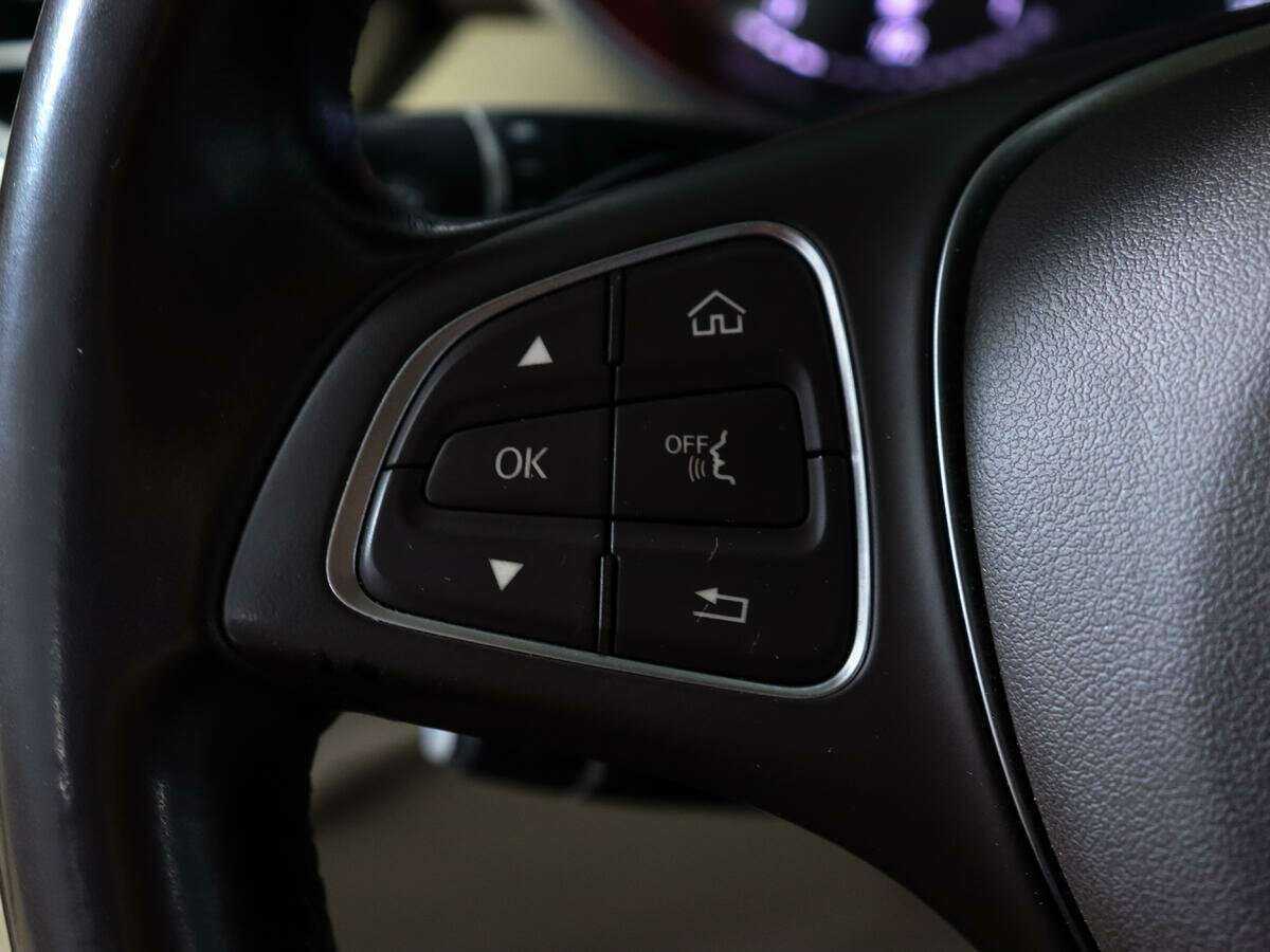 Mercedes-Benz GLC 300, 2016 Фото №23