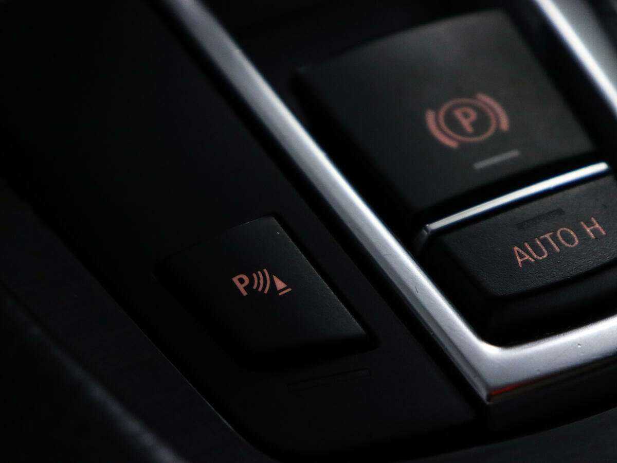 BMW 5 серии 523i, 2011 Фото №18