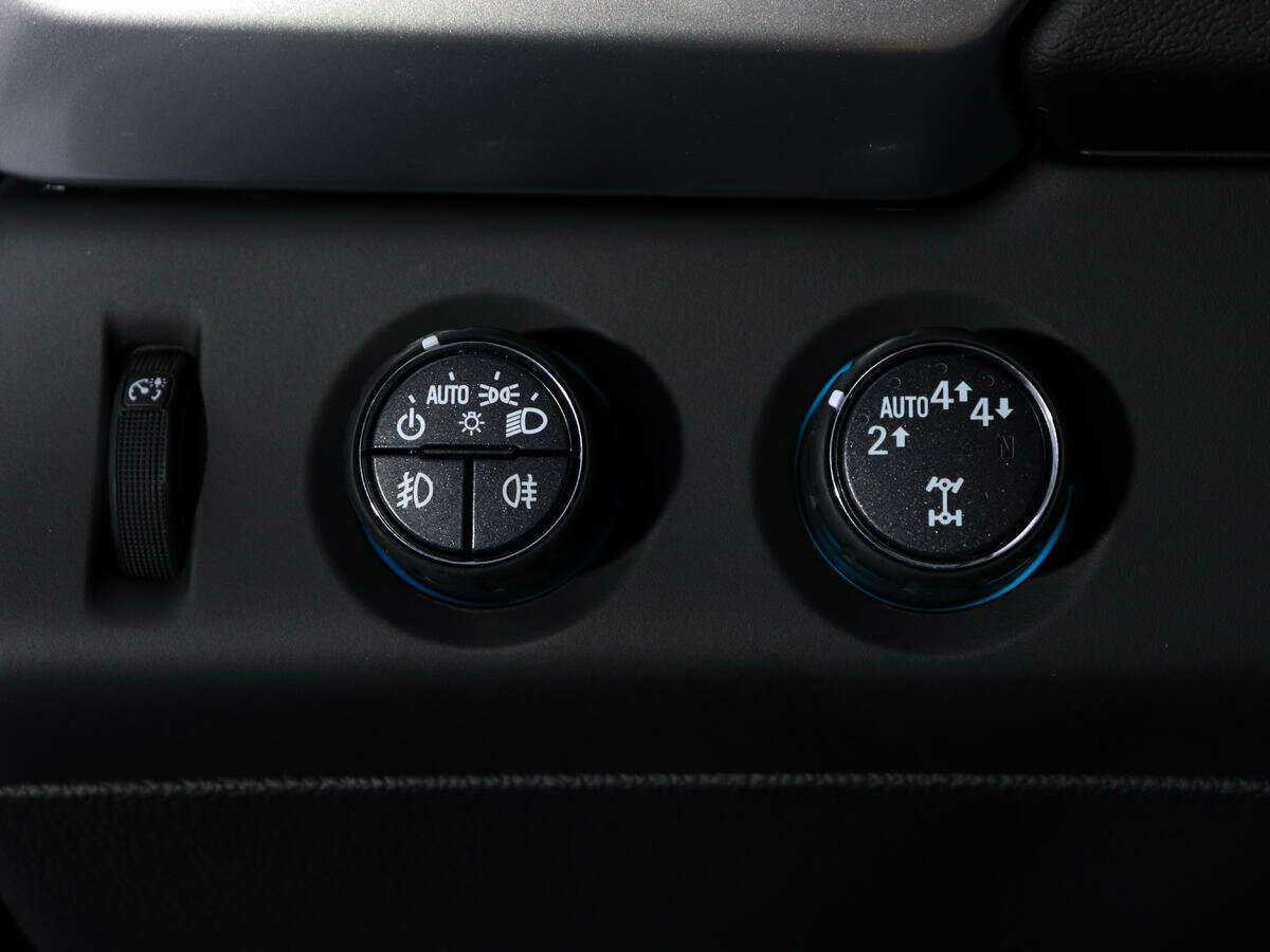 Chevrolet Tahoe, 2019 Фото №24