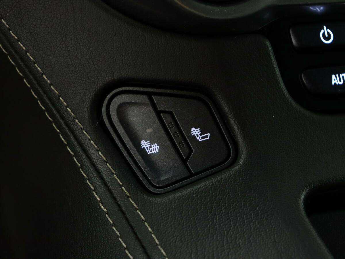 Chevrolet Tahoe, 2019 Фото №28