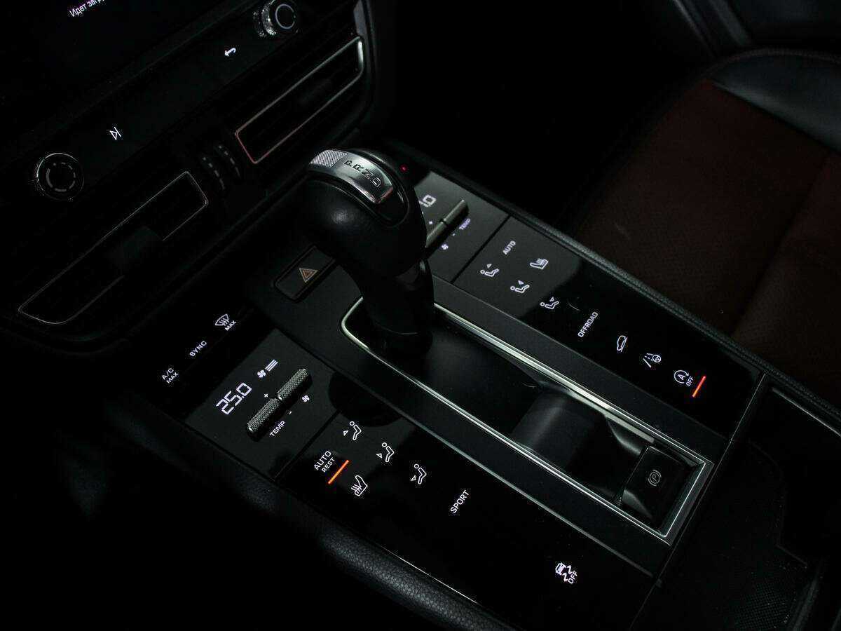 Porsche Macan, 2022 Фото №15