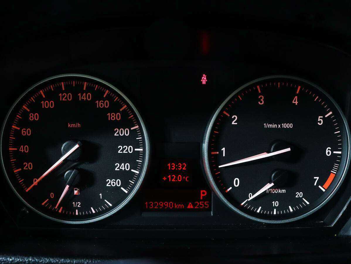 BMW X1 18i, 2011 Фото №9