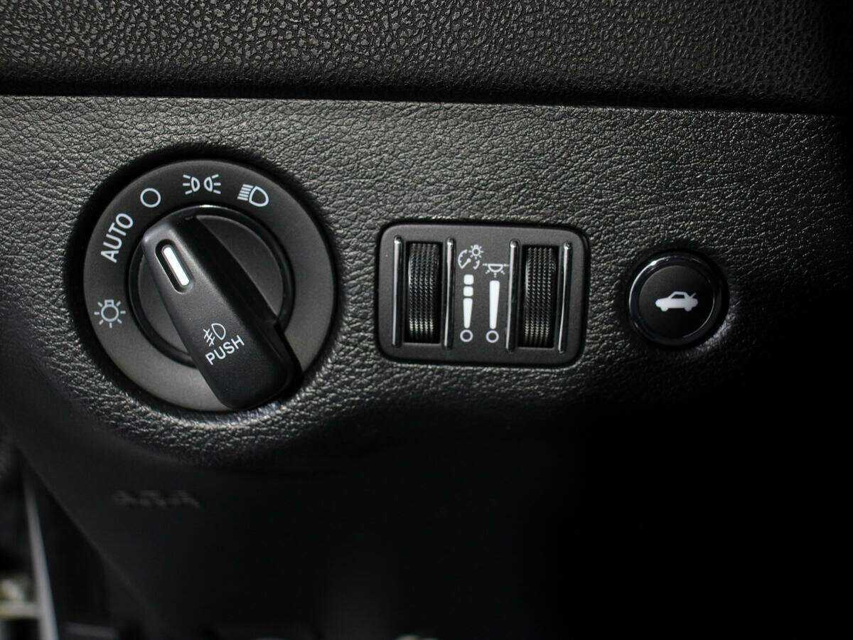 Dodge Charger SRT, 2020 Фото №17