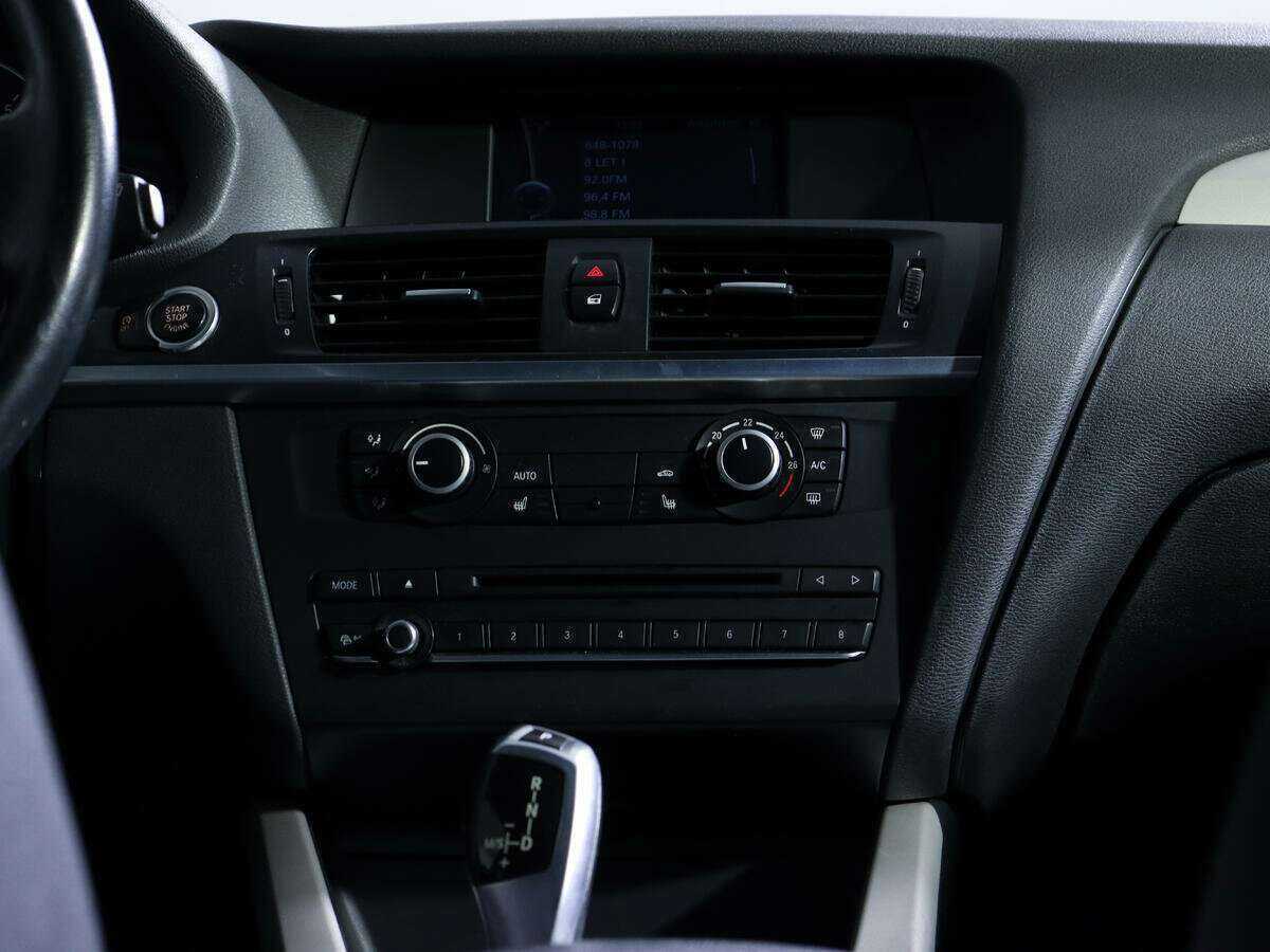 BMW X3 20i xDrive, 2013 Фото №12