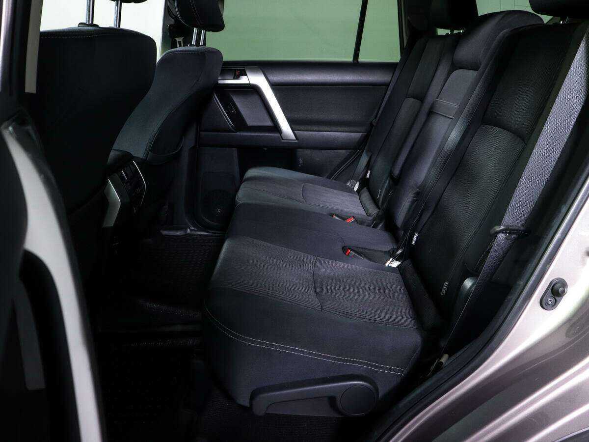 Toyota Land Cruiser Prado Arctic Trucks AT38, 2019 Фото №9