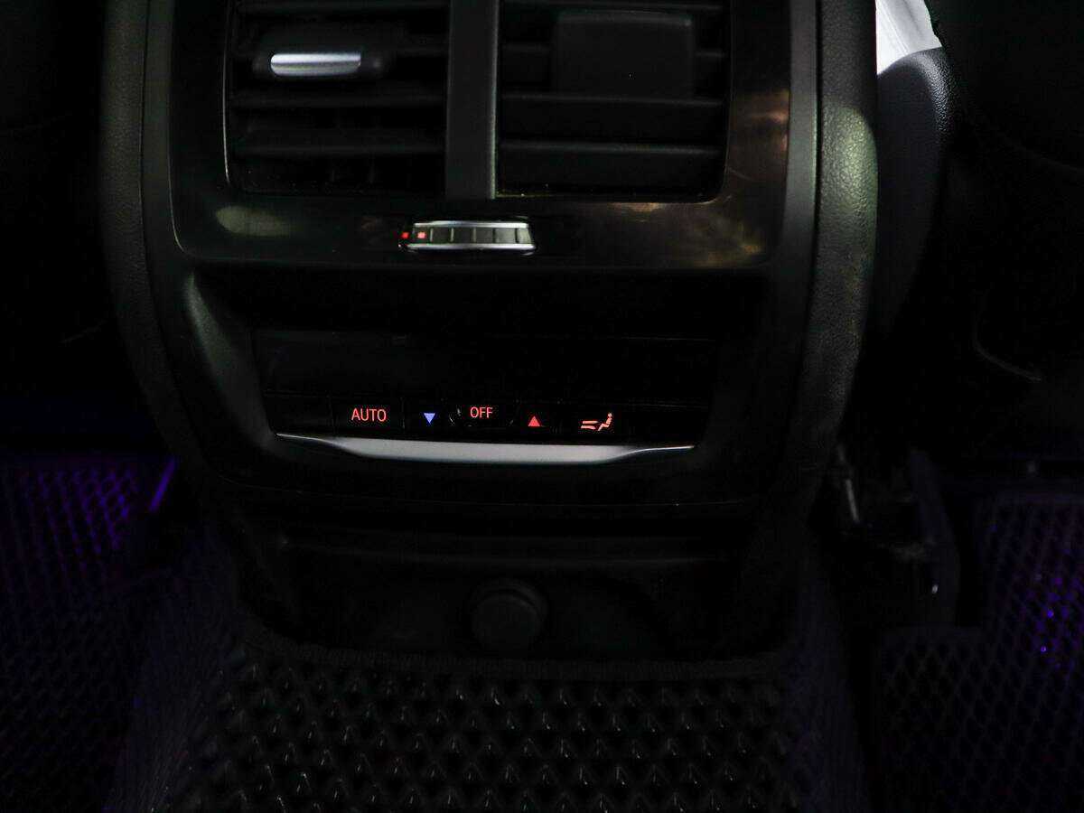 BMW X3 20d xDrive, 2019 Фото №16