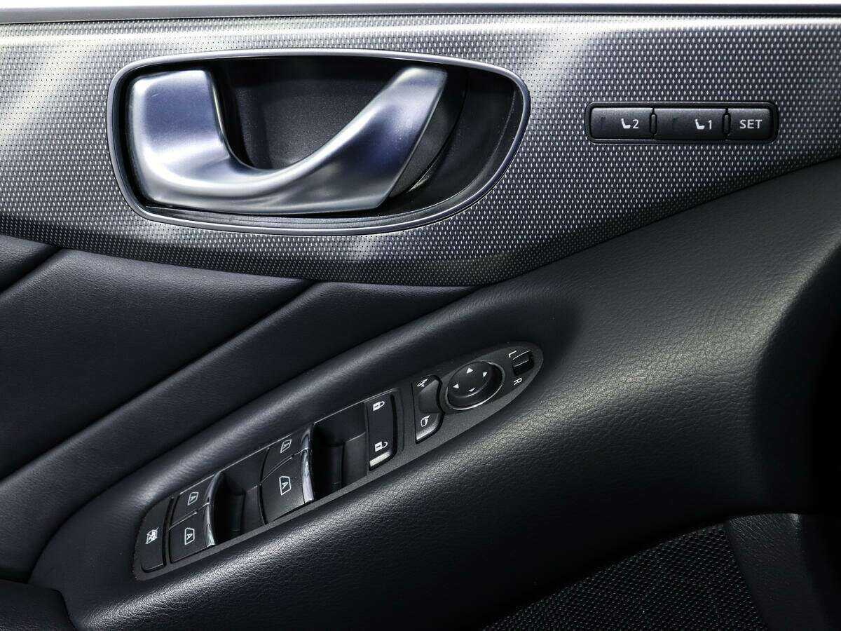 Infiniti Q50, 2017 Фото №16