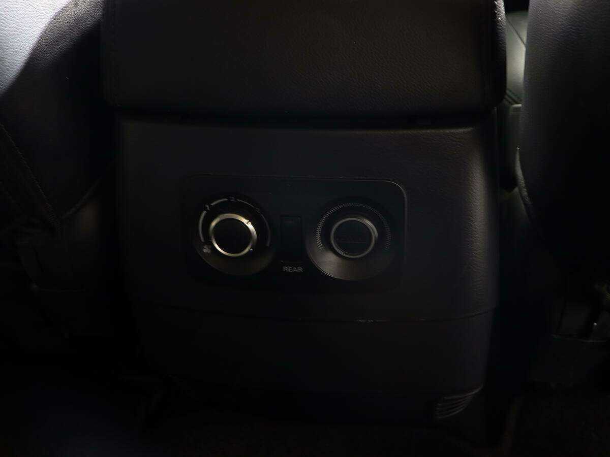 Mitsubishi Pajero, 2021 Фото №13