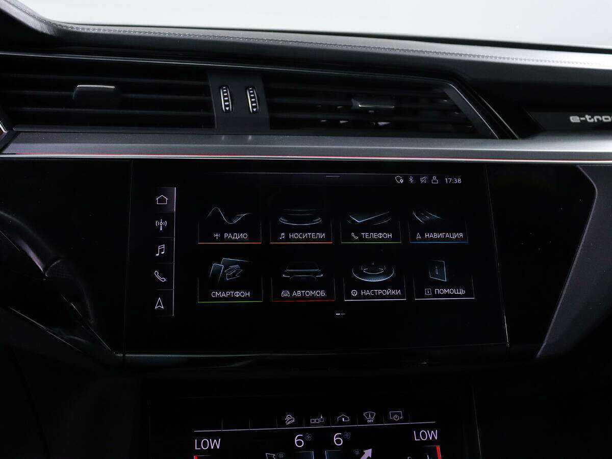 Audi e-tron 55, 2020 Фото №18