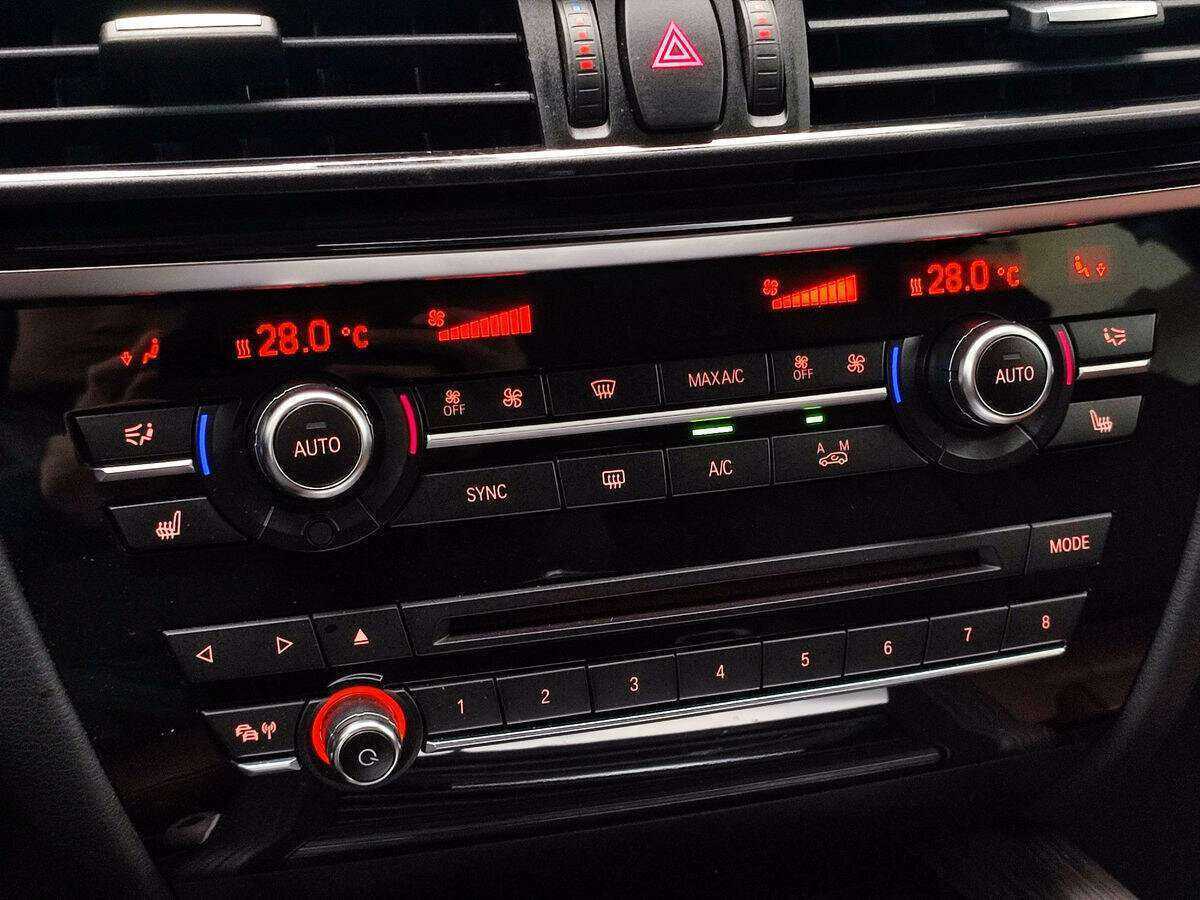 BMW X5 30d, 2016 Фото №15