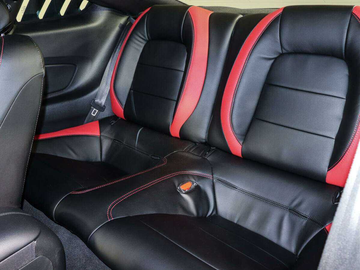 Ford Mustang, 2021 Фото №10