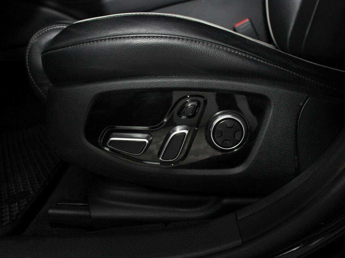 Kia K900, 2019 Фото №15