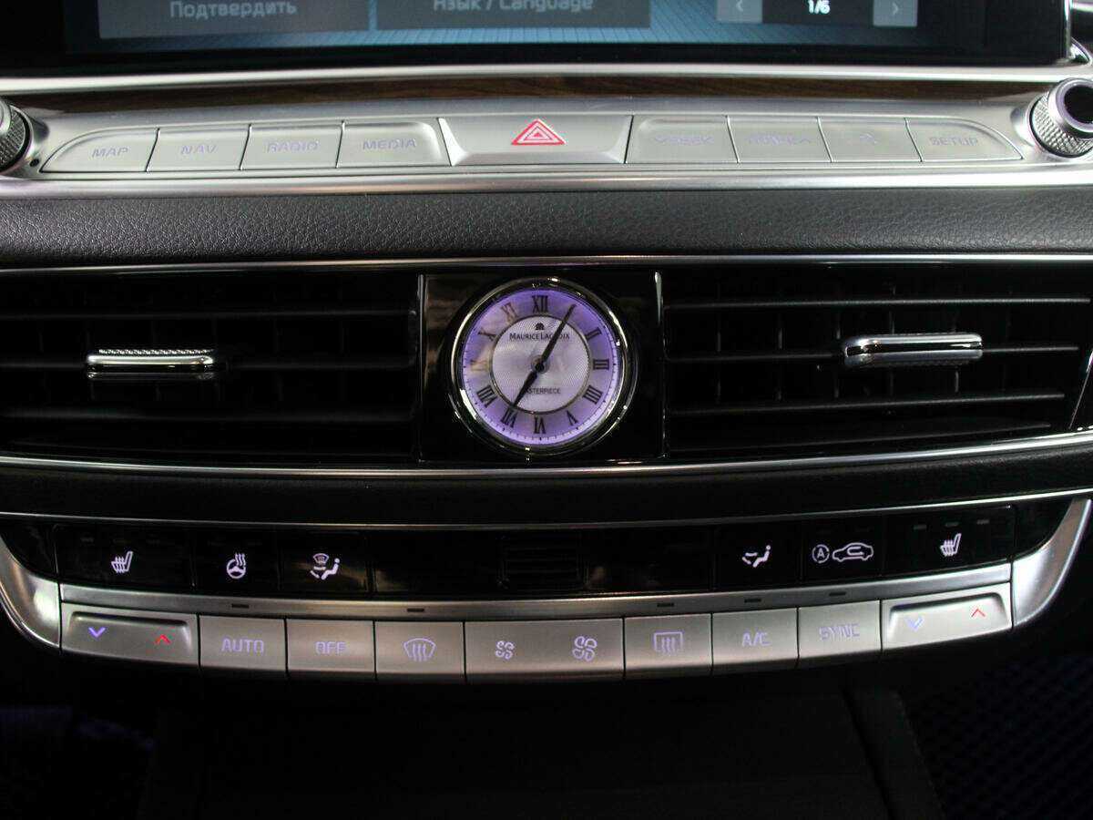 Kia K900, 2019 Фото №23