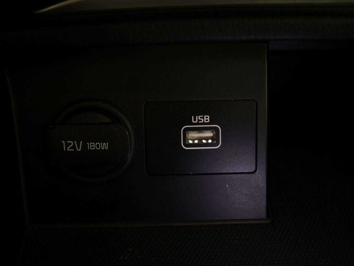 Kia K900, 2019 Фото №28