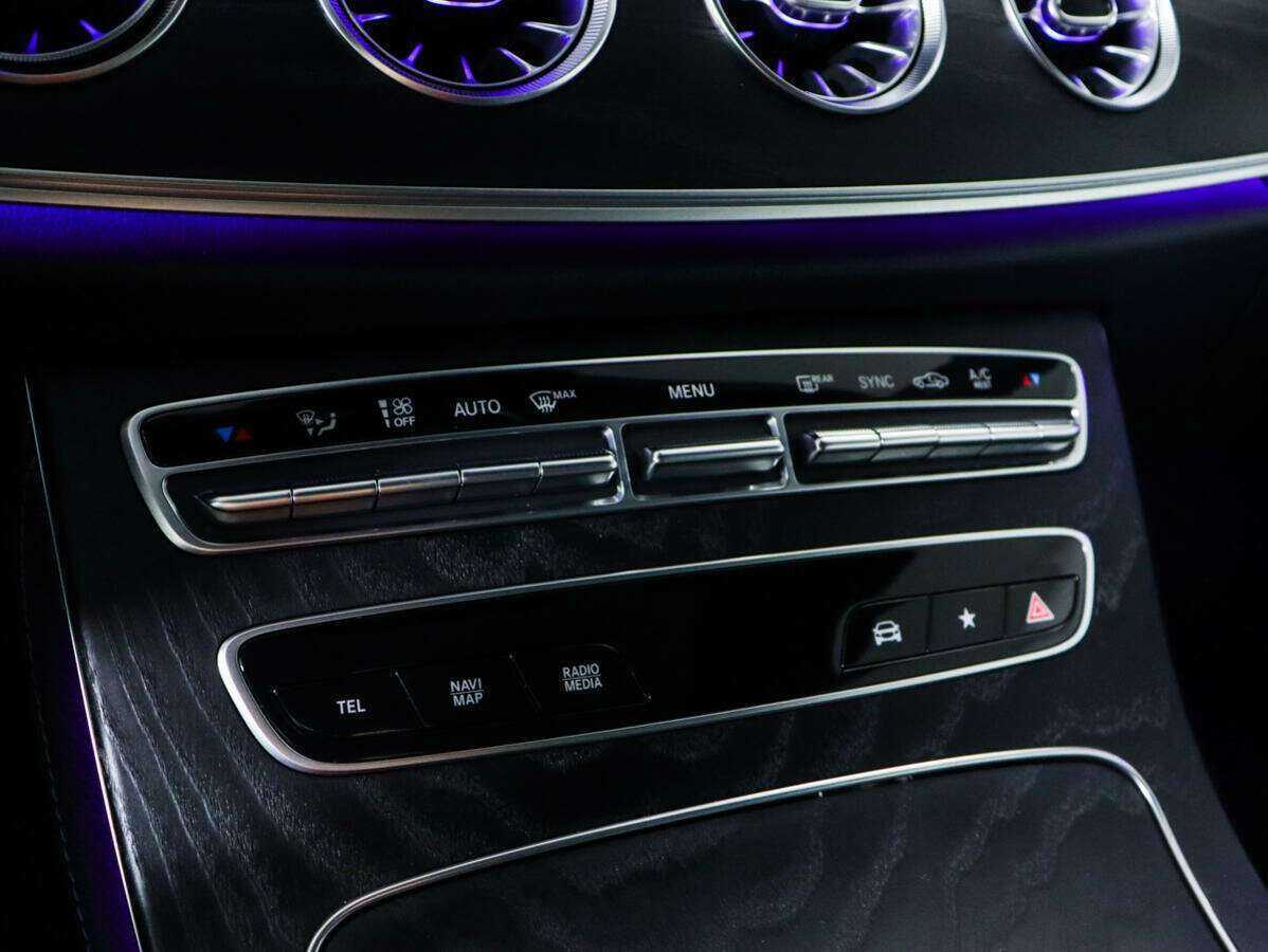 Mercedes-Benz E-Класс 200, 2021 Фото №15