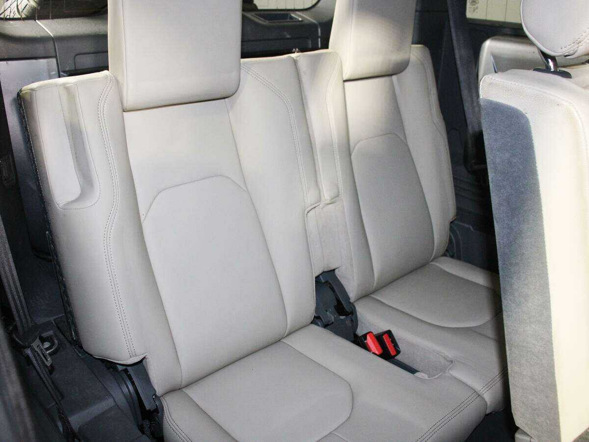 Land Rover Defender 110, 2020 Фото №17