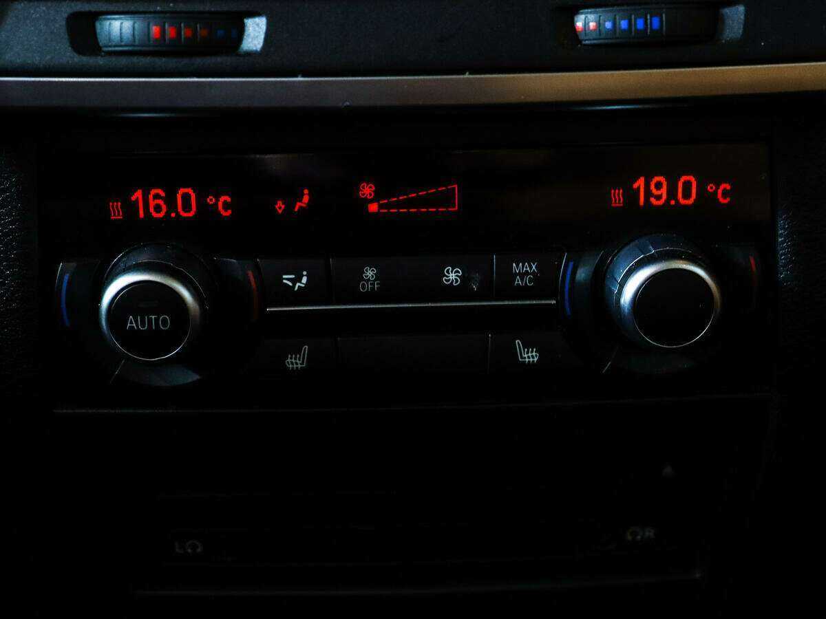 BMW X5 M, 2015 Фото №27