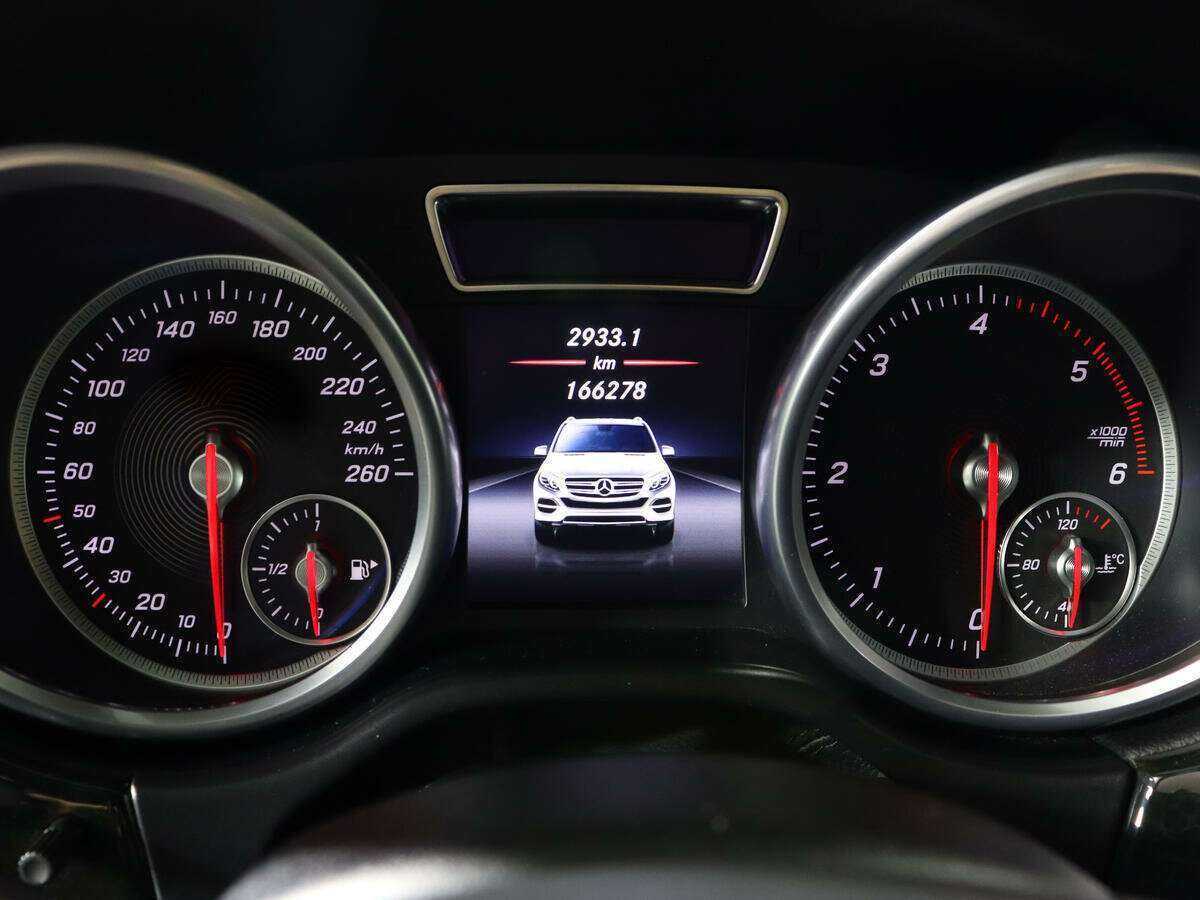 Mercedes-Benz GLE 350 d, 2015 - 166 247 км. | Фото №8