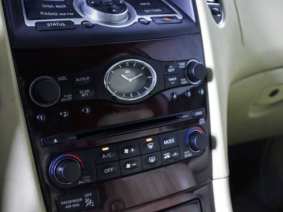 Infiniti EX35, 2008 Фото №15