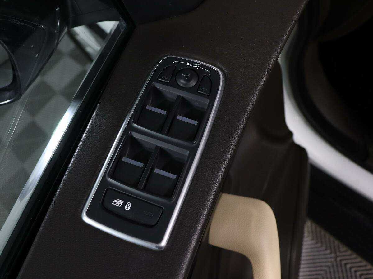 Jaguar F-Pace, 2017 Фото №20