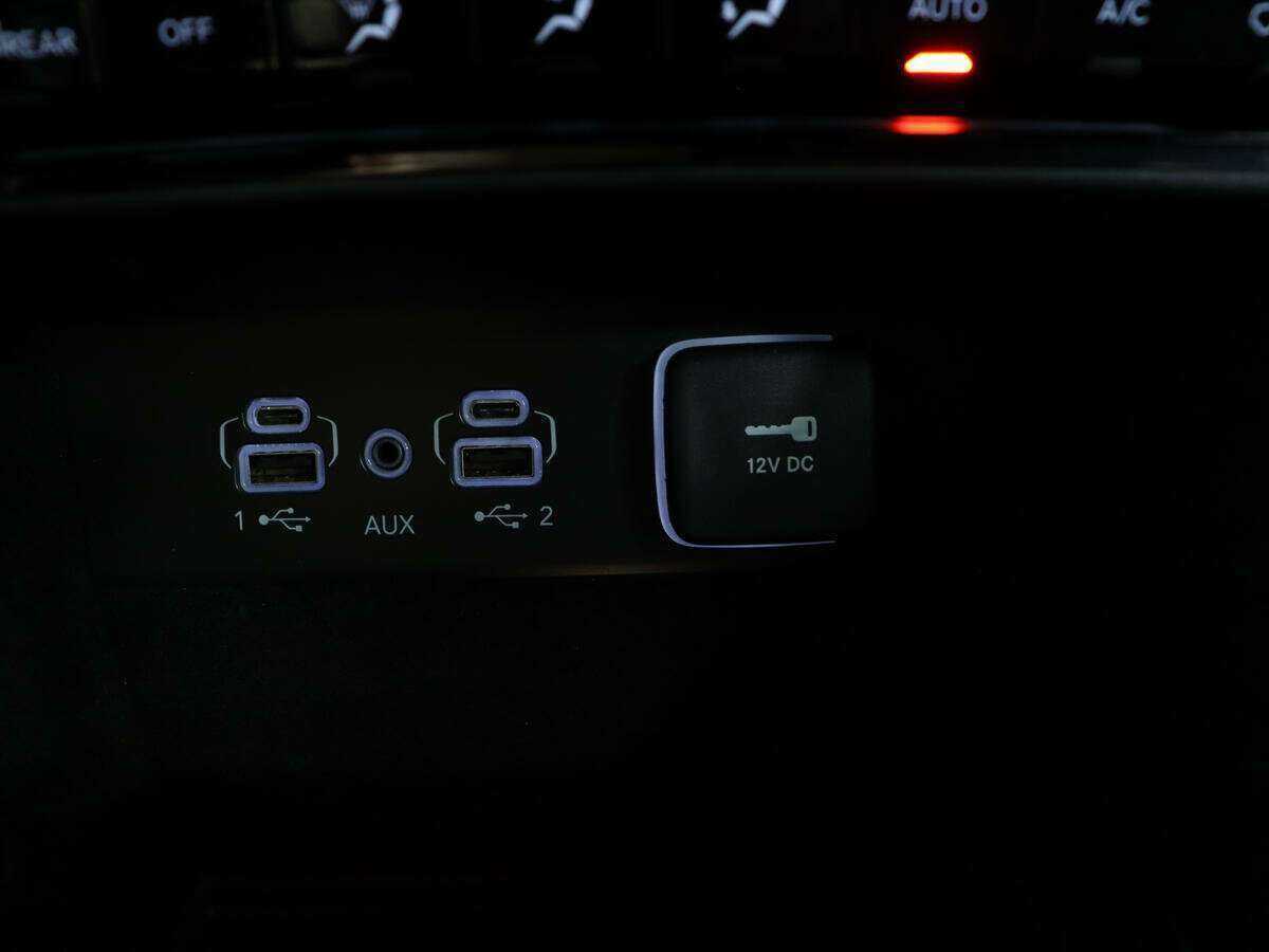 Jeep Grand Cherokee, 2022 Фото №25