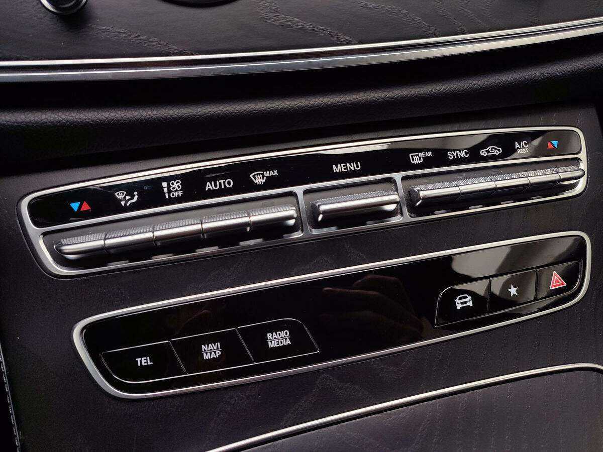 Mercedes-Benz E-Класс 200, 2020 Фото №15