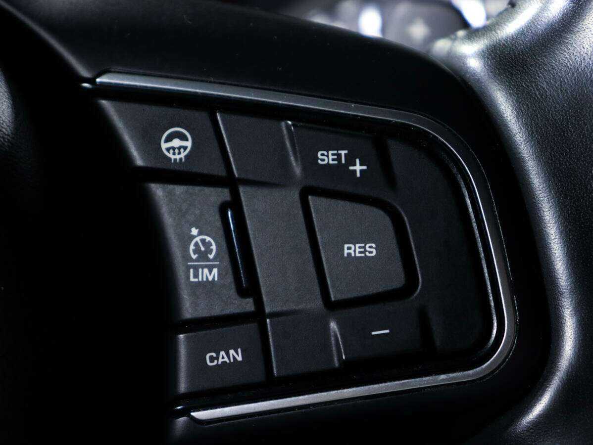 Jaguar F-Pace, 2016 Фото №20