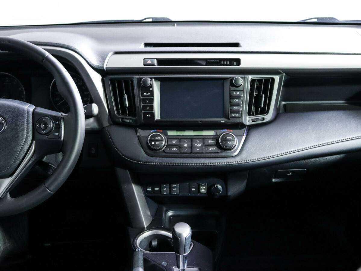 Toyota RAV4, 2017 Фото №12