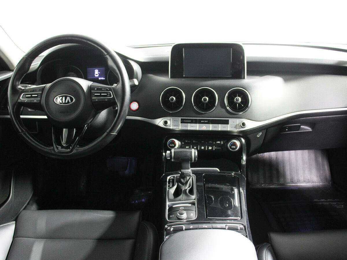 Kia Stinger, 2019 Фото №9