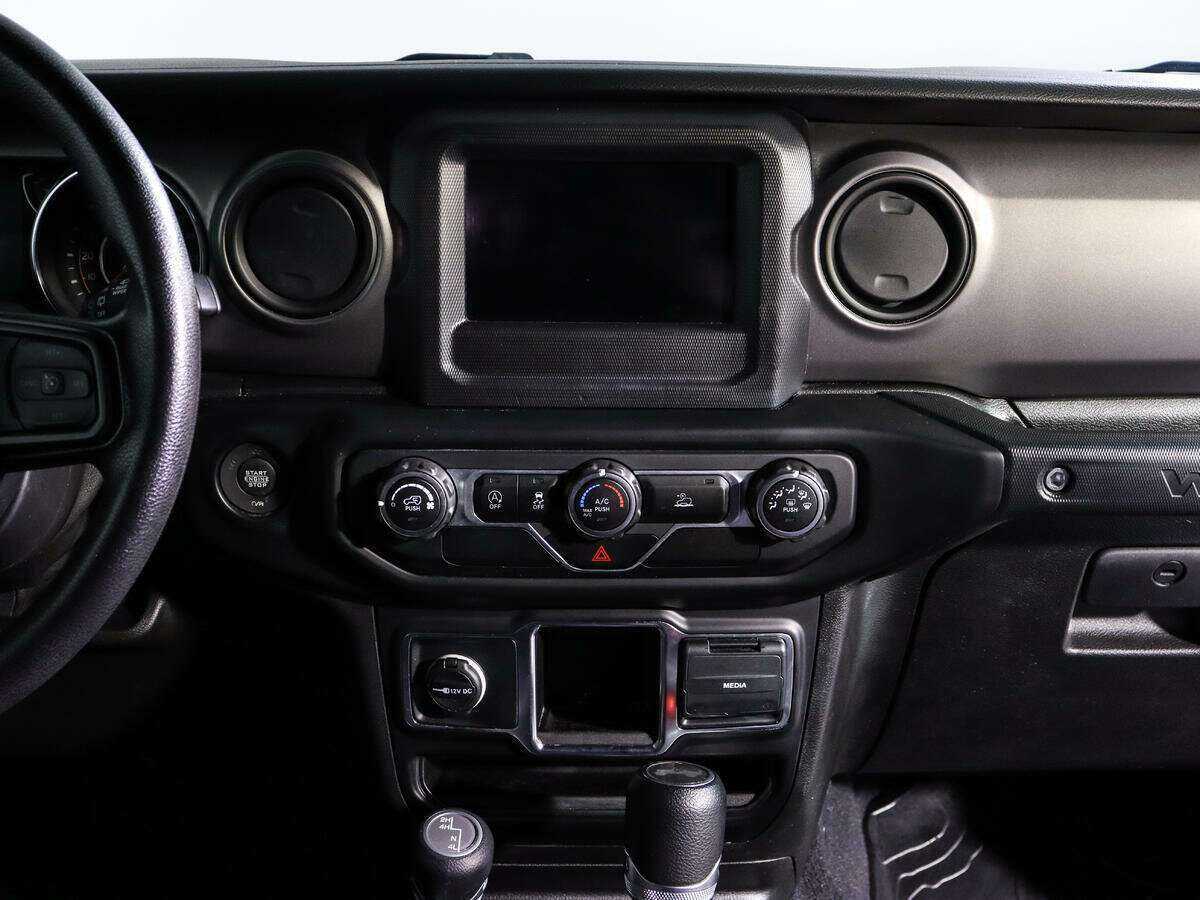 Jeep Wrangler, 2021 Фото №12