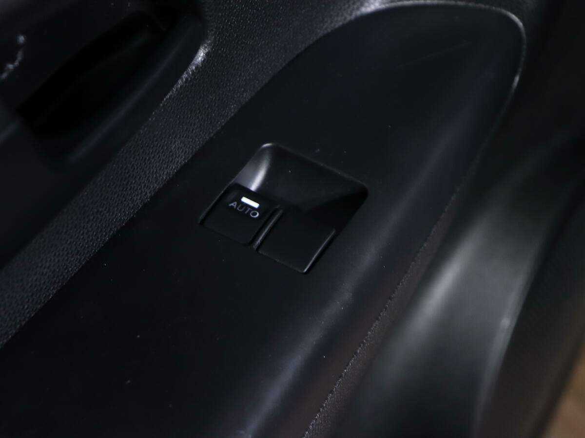 Kia Venga 5-speed, 2011 Фото №13