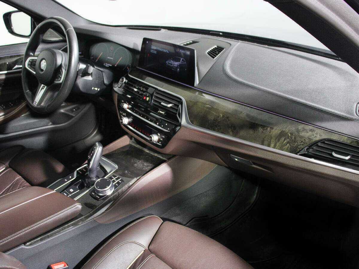 BMW 5 серии M550d xDrive, 2019 - 75 758 км. | Фото №6