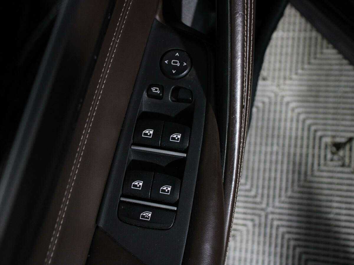 BMW 5 серии M550d xDrive, 2019 Фото №15