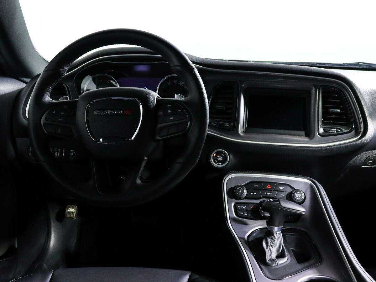 Dodge Challenger, 2022 Фото №10