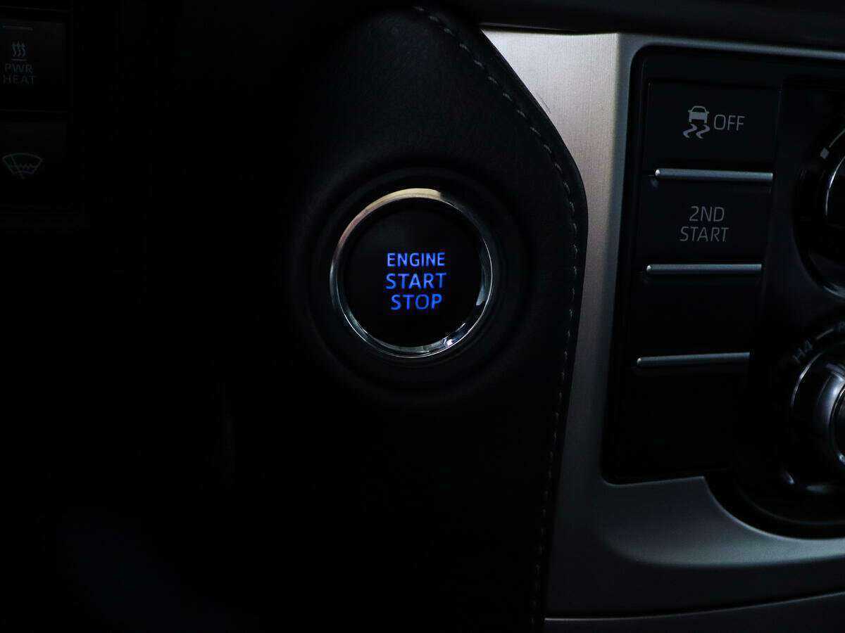 Toyota Land Cruiser Prado, 2022 Фото №18