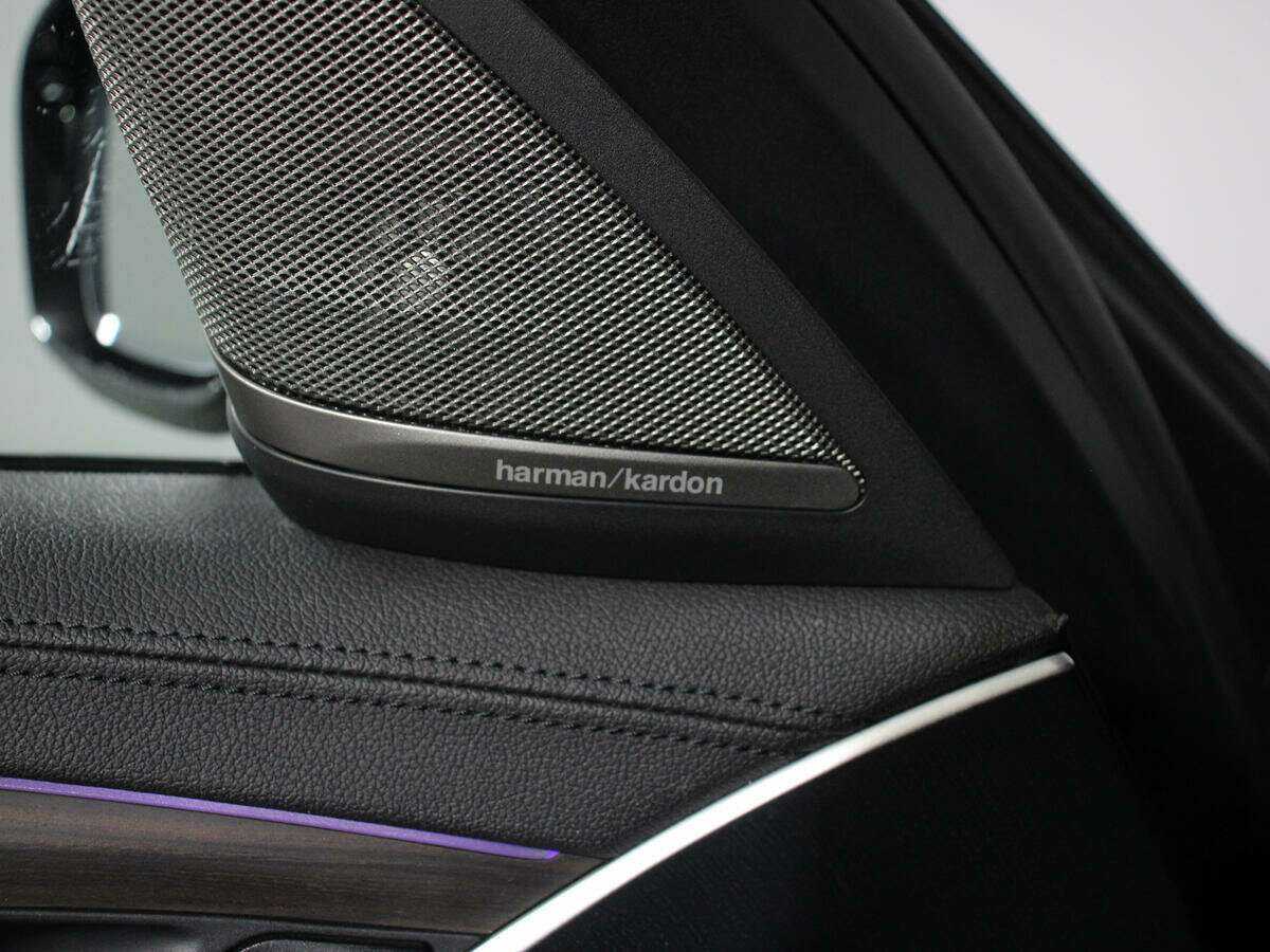 BMW 5 серии 540i xDrive, 2017 Фото №13